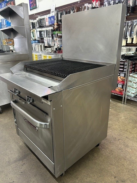 Southbend P32A-CC Platinum Heavy Duty Range 32"W Manual Charbroiler And Convection Oven - 125,000 BTU (USED)