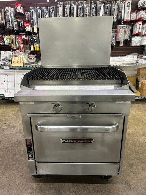 Southbend P32A-CC Platinum Heavy Duty Range 32"W Manual Charbroiler And Convection Oven - 125,000 BTU (USED)