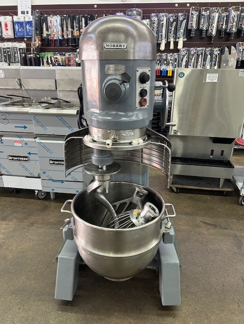 Hobart H-600T 60 Quart Mixer With Guard Including Hook, Flat Beater, Whip and Bowl 200V - 3 Phase (USED)