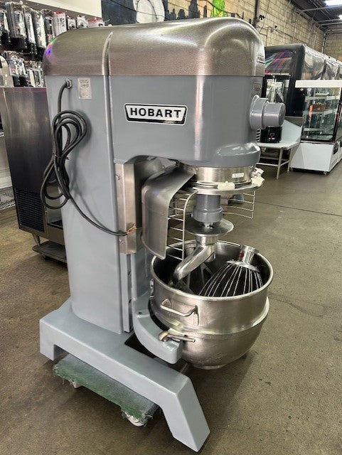 Hobart H-600T 60 Quart Mixer With Guard Including Hook, Flat Beater, Whip and Bowl 200V - 3 Phase (USED)