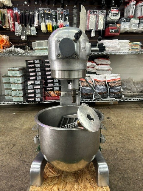Hobart A200DT D-Series Deluxe Nickel Chrome Plate Finish 20 Quart Mixer Including Hook, Flat beater, Whip and Bowl 115V, 8.2 amp, 1Phase (USED UNIT)