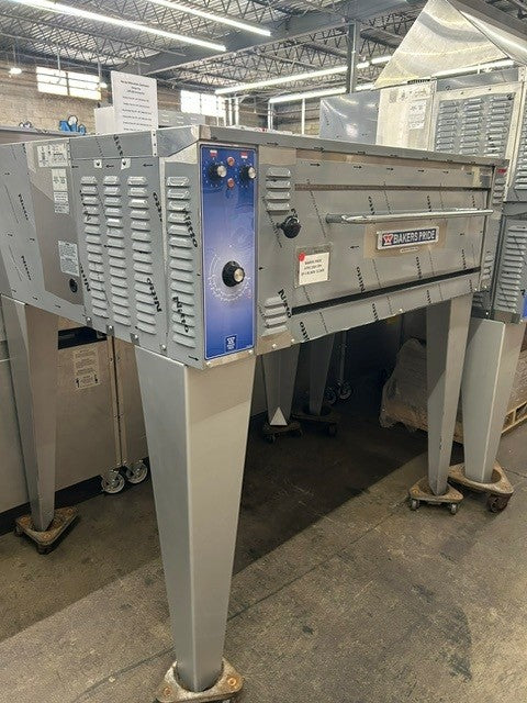 Bakers Pride EP-1-8-3836 Single Super Deck Electric 4 Pie Pizza Oven 208V 3 Phase (OPEN BOX SPECIAL)
