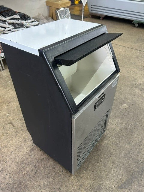 EUHOMY IM-02  45lbs/24H Ice Machine (USED UNIT)