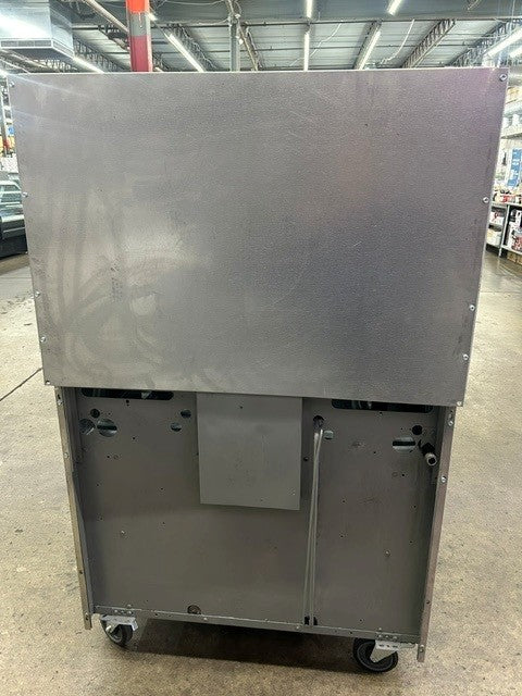 Garland G36-6R Open Top Burner Gas Restaurant Range - G Series 36” - 236,000 BTU (USED UNIT)