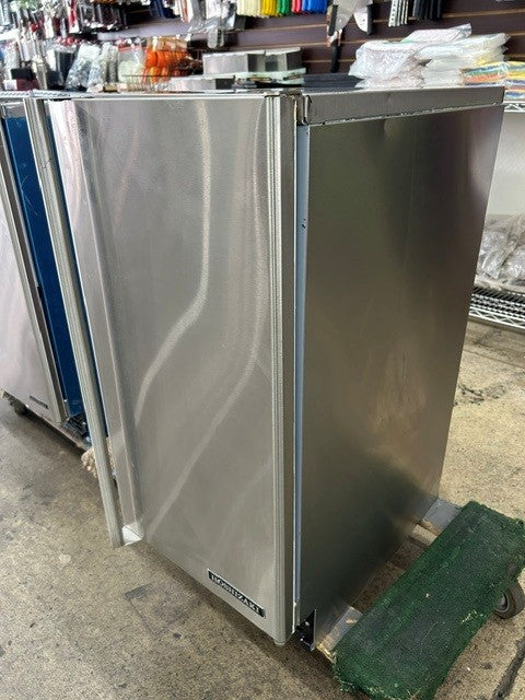 Hoshizaki AM-50BAJ-AD 55lbs. Ice Maker With Built in Storage Bin (USED UNIT)