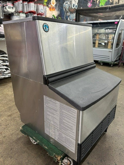 Hoshizaki KM-231BAJ 24"W 213lbs. Ice Machine (USED UNIT)