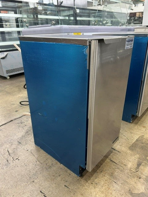 Hoshizaki AM-50BAE-AD 55lbs. Ice Maker With Built in Storage Bin (USED UNIT)