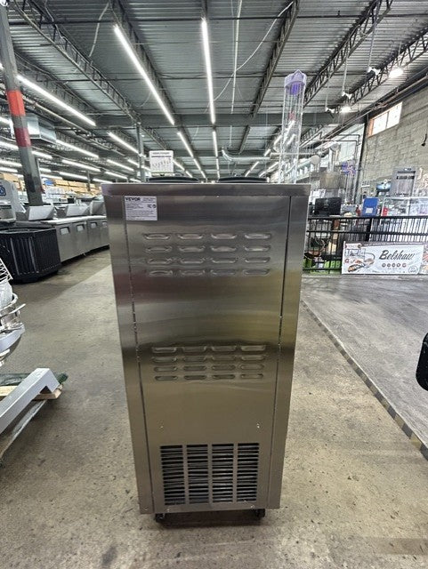 VEVOR 2200W Commercial Soft Ice Cream Machine 12.68 Qt - 3 Flavors (USED UNIT)