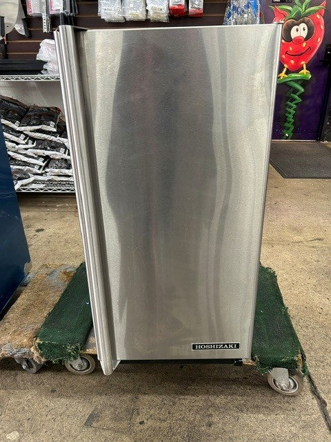 Hoshizaki AM-50BAJ-AD 55lbs. Ice Maker With Built in Storage Bin (USED UNIT)