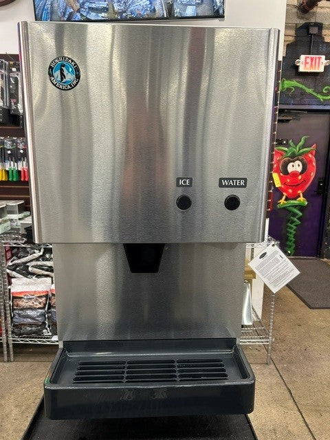 Hoshizaki DCM-270BAH-OS 257lbs. Ice Machine/Water Dispenser (USED UNIT)