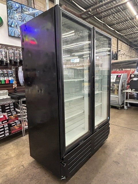 IMBERA VRD43 54 1/8" Two Sliding Glass Door Refrigerator - 115V 1PH  (USED UNIT)