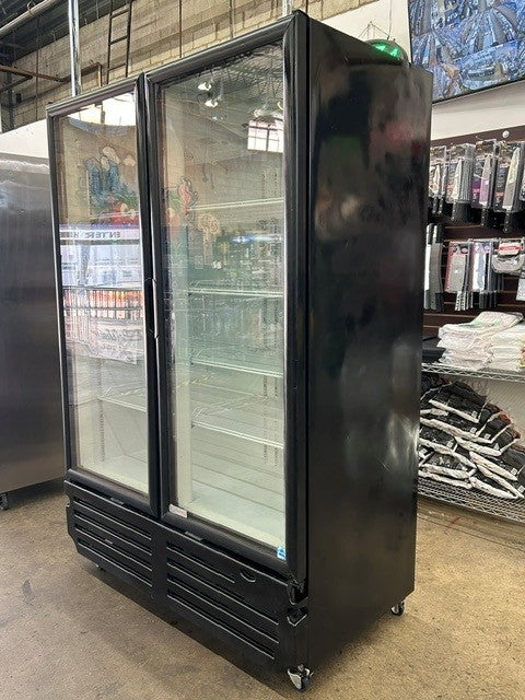 IMBERA VRD43 54 1/8" Two Sliding Glass Door Refrigerator - 115V 1PH  (USED UNIT)