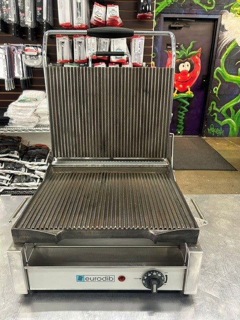 EURODIB SFE02345-120 Sandwich/Panini Grill Grooved Top and Grooved Bottom 120V  (USED UNIT)