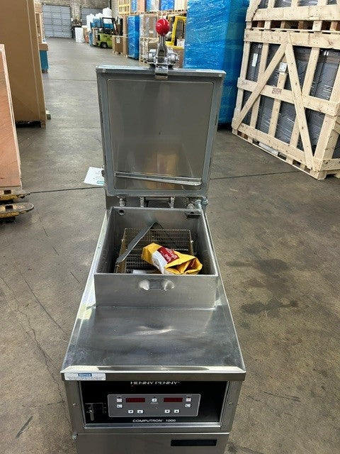 HENNY PENNY PFE500.01 40lbs Electric Pressure Fryer (LIGHTLY USED UNIT)