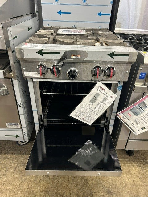 Southbend  S24E S-Series Restaurant Range 24"W 4 Burner Gas Range with One Space Saver Oven - 147,000 BTU (OUT OF BOX SPECIAL)