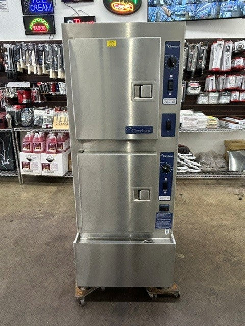 Cleveland 24CGA10 SteamCraft Ultra Natural Gas 10 Pan Floor Steamer - 125,000 BTU (USED UNIT)
