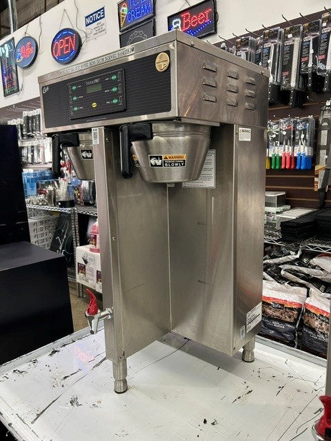 Curtis TP2T10A3100 Automatic High Volume Thermal Twin Coffee Maker - 220V (USED UNIT)