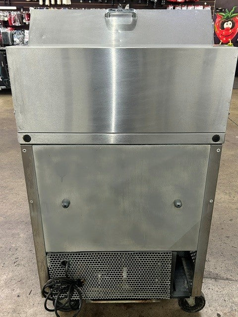 True TSSU-27-12M-B 27 5/8"W One Door Sandwich/ Salad Prep Table - USED UNIT!