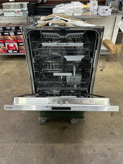 ASKO DBI663IS 24" Residential Built-In Dishwasher With 16 Place Settings, Stainless Steel, Integrated Handle (USED)