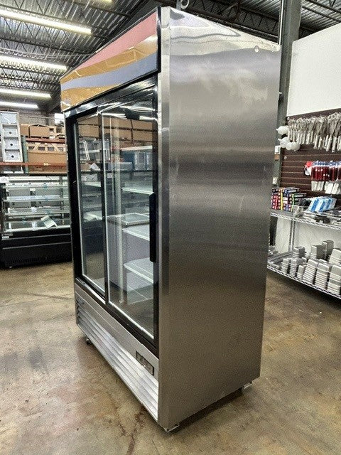 Atosa MCF8709 Two Sliding Glass Door Merchandiser Refrigerator - 115V 1PH (USED UNIT)
