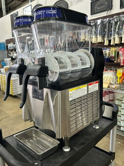 BUNN ULTRA NX 58000.0140 Double 3 Gallon Slushy Machine- 120V (USED UNIT)