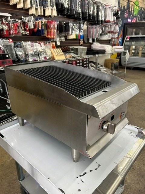 CPG CR-15-NL 15" Gas Countertop Radiant Charbroiler - 40,000 BTU (USED UNIT)