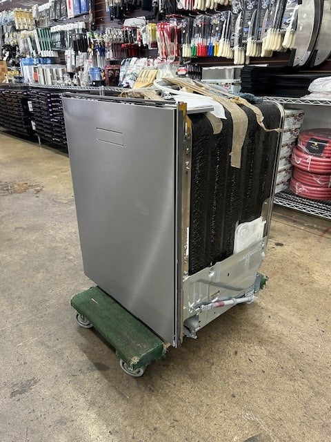 ASKO DBI663IS 24" Residential Built-In Dishwasher With 16 Place Settings, Stainless Steel, Integrated Handle (USED)