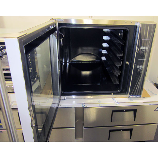 Moffat Turbofan E32D5 - Five Full Size Sheet Pan Capacity Digital Electric Convection Oven - Single Phase