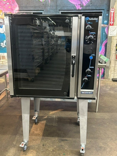 MOFFAT E35 Full Size Electric Convection Oven - 208 / 1PH (USED UNIT)