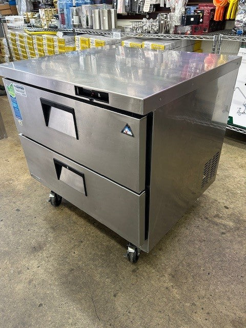 Everest ETBR1-D2 Drawered Under-Counter Refrigerator 27.5" (USED)