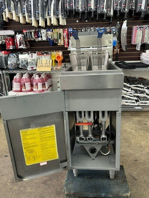 Vulcan 40 lb. Natural Gas Fryer (USED UNIT)