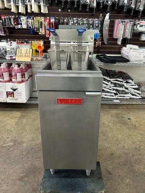 Vulcan 40 lb. Natural Gas Fryer (USED UNIT)