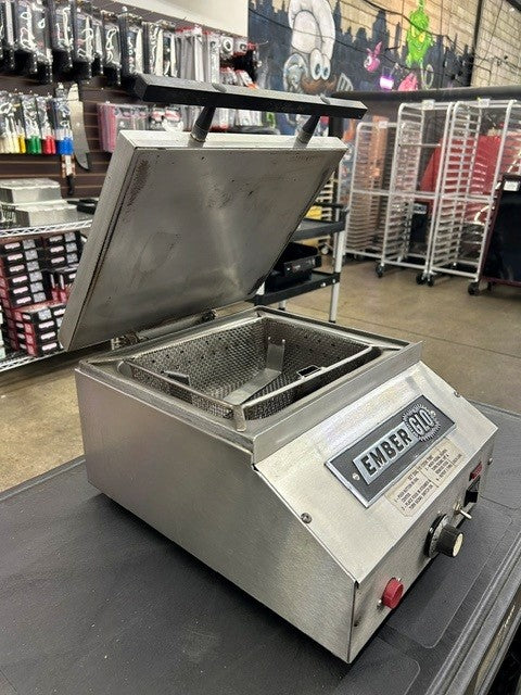 EMBERGLO ES5TS 1/2 Size Stainless Steel Electric Countertop Steamer - 120V (USED UNIT)