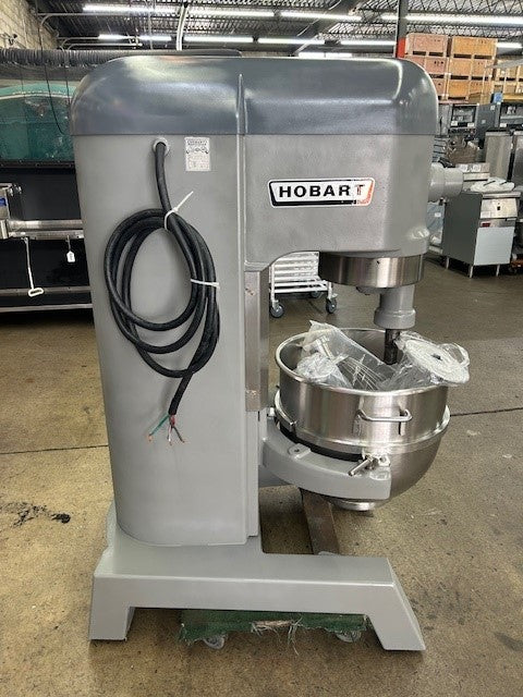 Hobart H-600T 60 Quart Mixer Including Hook, Flat Beater, Whip and Bowl 200V - 3 Phase With Auto Riser (USED)