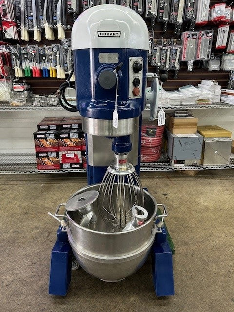 Hobart H-600 60 Quart Mixer Including Hook, Flat Beater, Whip and Bowl 200V 3 phase 2HP (USED)