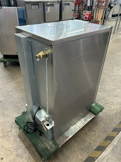 Hoshizaki AM-50BAE-AD 55lbs. Ice Maker With Built in Storage Bin (USED UNIT)