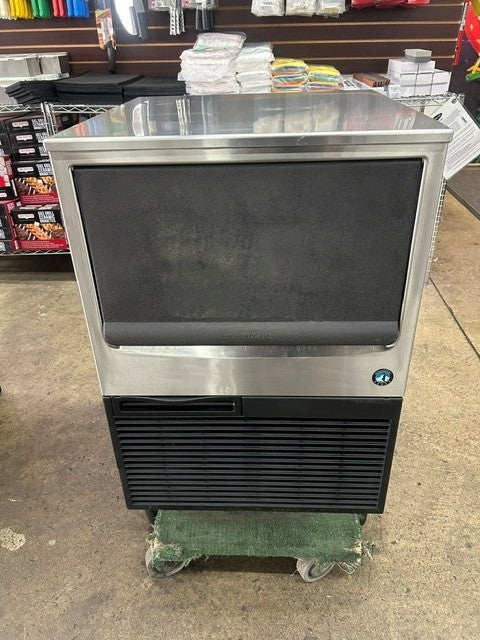 Hoshizaki KM-115BAJ 116lb. Self-Contained Ice Machine With Built-In Storage Bin - (USED UNIT)