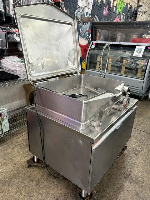 Market Forge Model 1500 Tilt Skillet 30 Gallon – Natural Gas, 76000 Total BTU (USED)