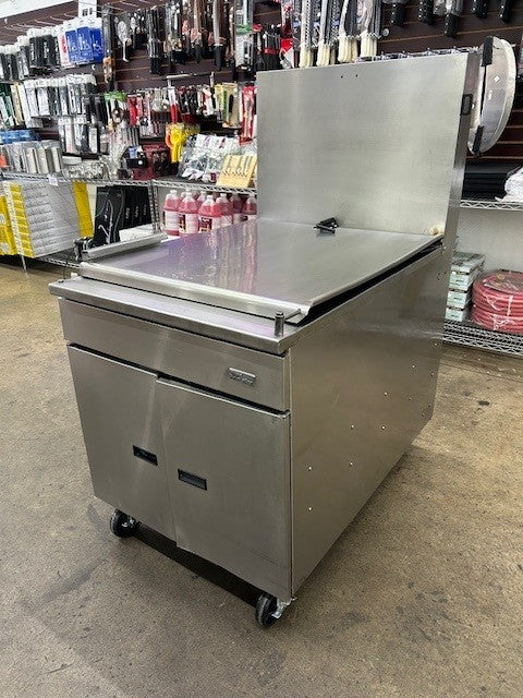 Pitco Frialator 24PSS-E Middleby Series 150 lb. Fat Capacity Natural Gas Donut Fryer - 120,000 BTU (USED)