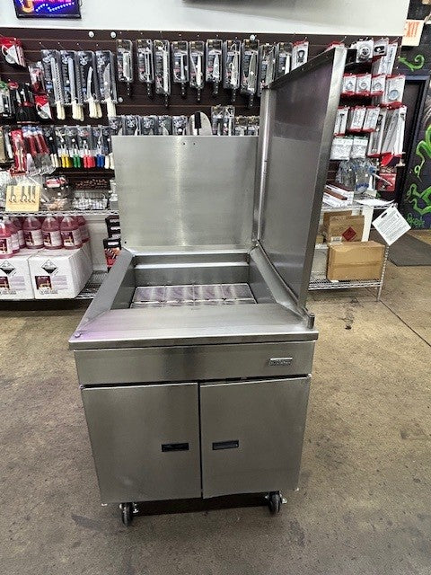 Pitco Frialator 24PSS-E Middleby Series 150 lb. Fat Capacity Natural Gas Donut Fryer - 120,000 BTU (USED)