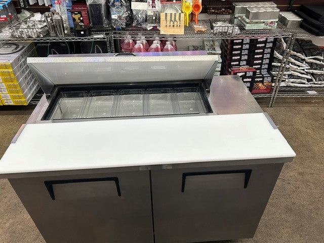 True TSSU-48-10 48 3/8"W Two Door Sandwich/ Salad Prep Table - USED UNIT!
