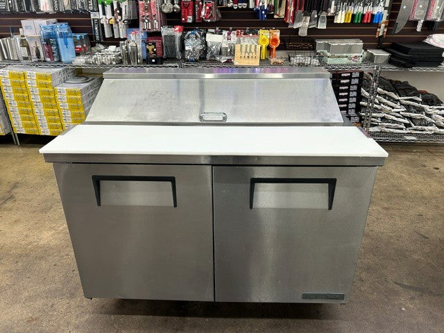 True TSSU-48-12 48 3/8"W Two Door Sandwich/ Salad Prep Table - USED UNIT!