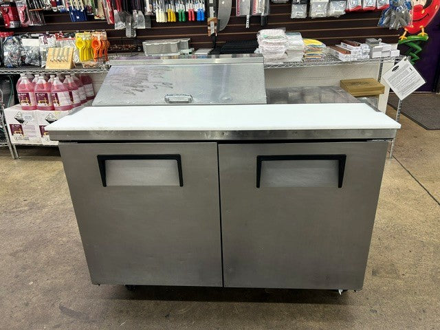 True TSSU-48-08 48 3/8"W Two Door Sandwich/ Salad Prep Table - USED UNIT!