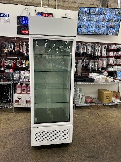 True Food Service GDM-23-HC TLS01 Glass Door Merchandiser - 115V 1PH (USED)
