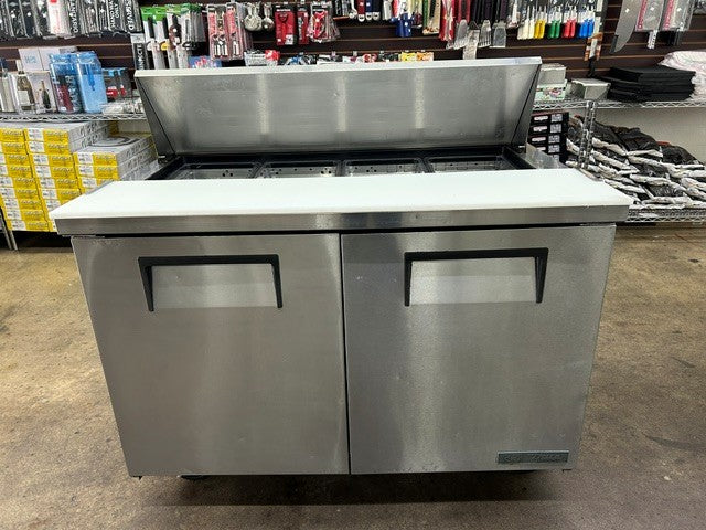 True TSSU-48-12 48 3/8"W Two Door Sandwich/ Salad Prep Table - USED UNIT!