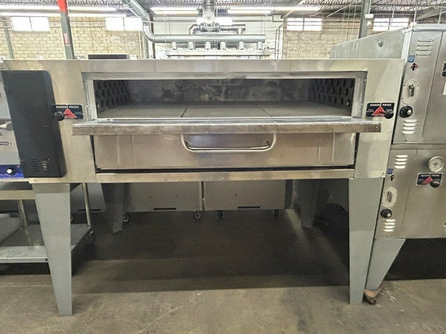 Bakers Pride Y-600 Gas Single Deck Pizza Oven - SUPERDeck Series 78” - 120,000 BTU (USED UNIT)