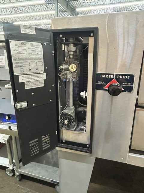 Bakers Pride Y-600 Gas Single Deck Pizza Oven - SUPERDeck Series 78” - 120,000 BTU (USED UNIT)