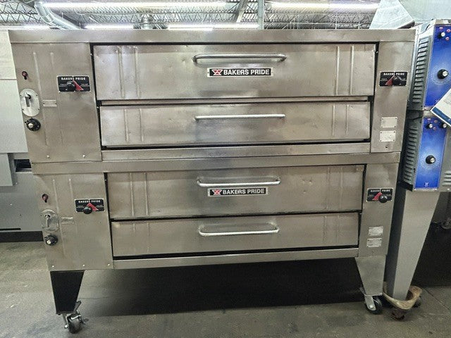 Bakers Pride Y-602  Natural Gas 6 Pie Double Stack Pizza Oven  (USED UNIT)