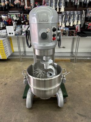 Hobart H-600 60 Quart Mixer Including Hook, Flat Beater, Whip and Bowl 208-240V 3 phase (USED)