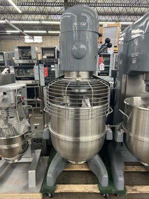 Hobart V-1401 140 Quart Mixer With Guard Including Hook, Flat Beater, Whip and Bowl 208V 3 phase NEW PARTS (USED)